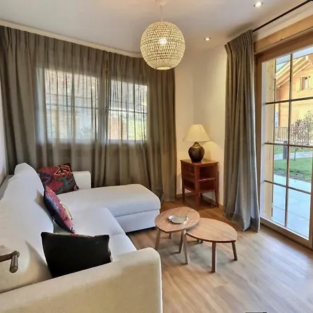 Elegant With Panoramic Valley View